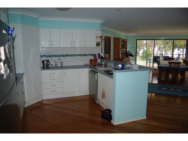 126 Sanctuary Point Road, Sanctuary Point NSW 2540