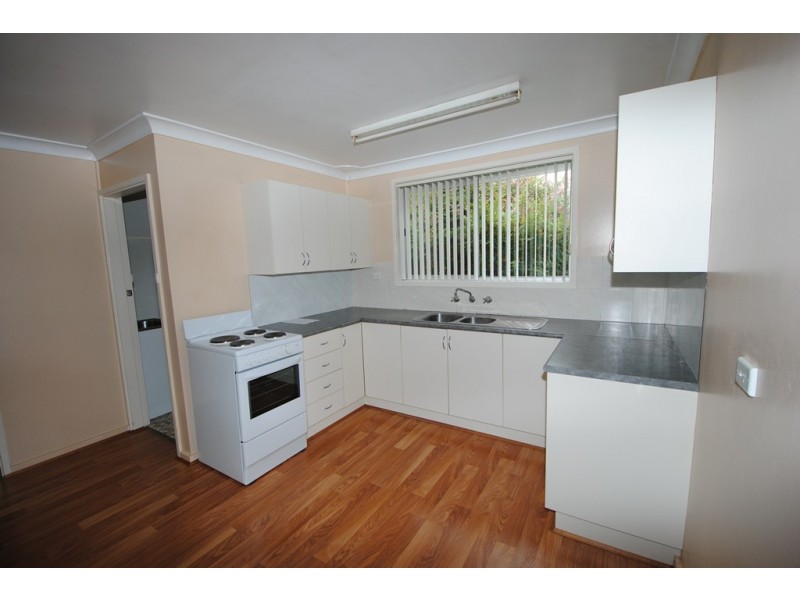 2/6 Numrock Street, Bomaderry NSW 2541