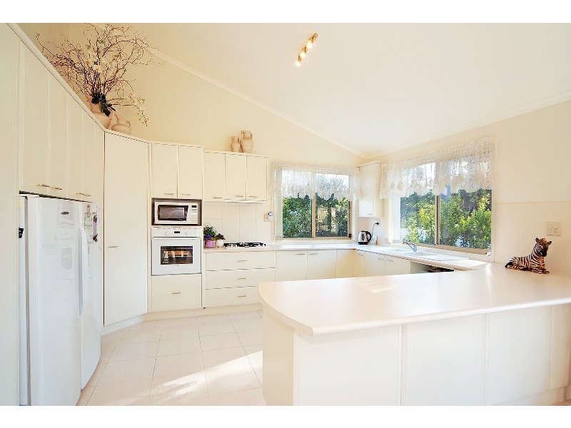 29 Claylands Drive, St Georges Basin NSW 2540