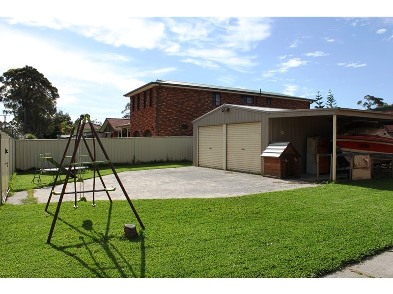 33 Dunisla St, Sanctuary Point NSW 2540