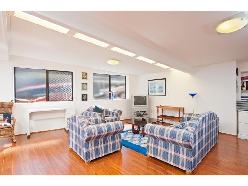 21 Deakin Street, Wrights Beach NSW 2540