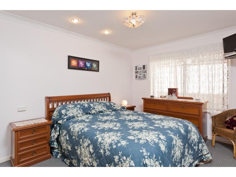 21 Deakin Street, Wrights Beach NSW 2540