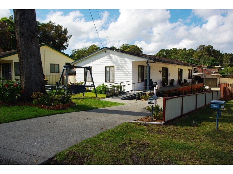 17 Graham Avenue, St Georges Basin NSW 2540