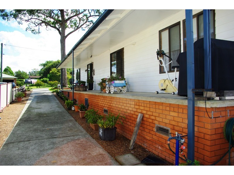 17 Graham Avenue, St Georges Basin NSW 2540