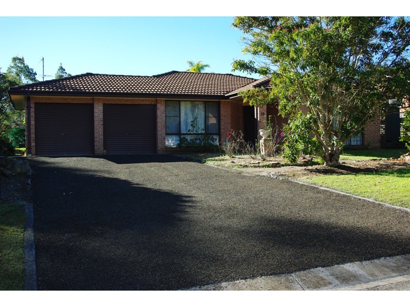 10 Wahroonga Close, St Georges Basin NSW 2540