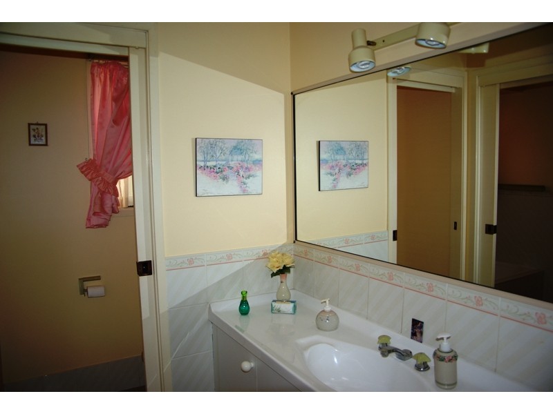 10 Wahroonga Close, St Georges Basin NSW 2540