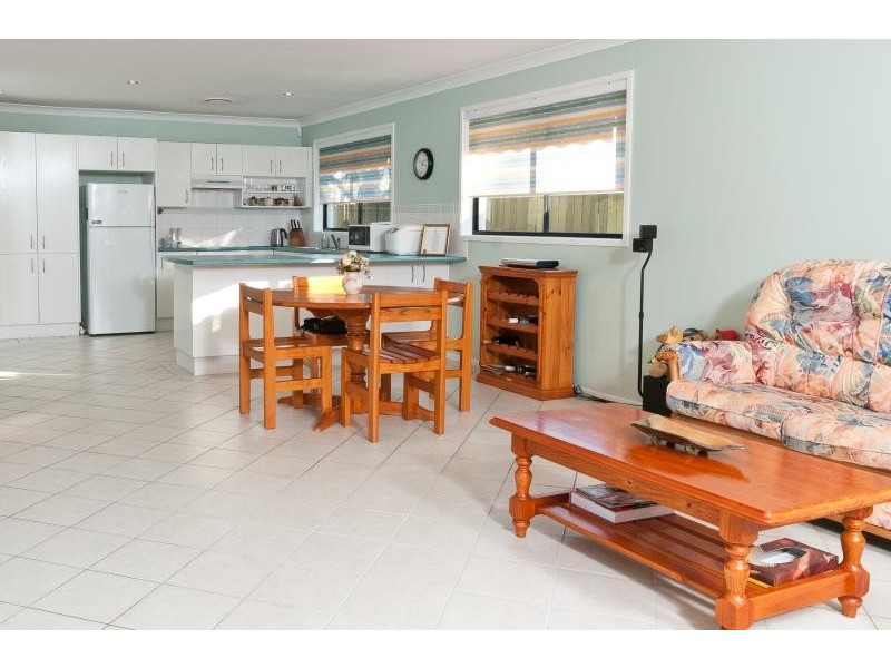 9 Durnford Place, St Georges Basin NSW 2540