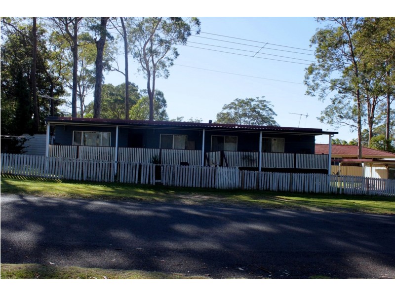 1 Roberts Street, Old Erowal Bay NSW 2540