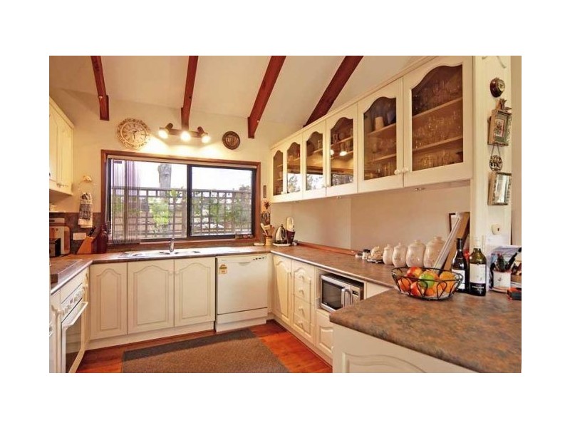 16 Walmer Ave, Sanctuary Point NSW 2540