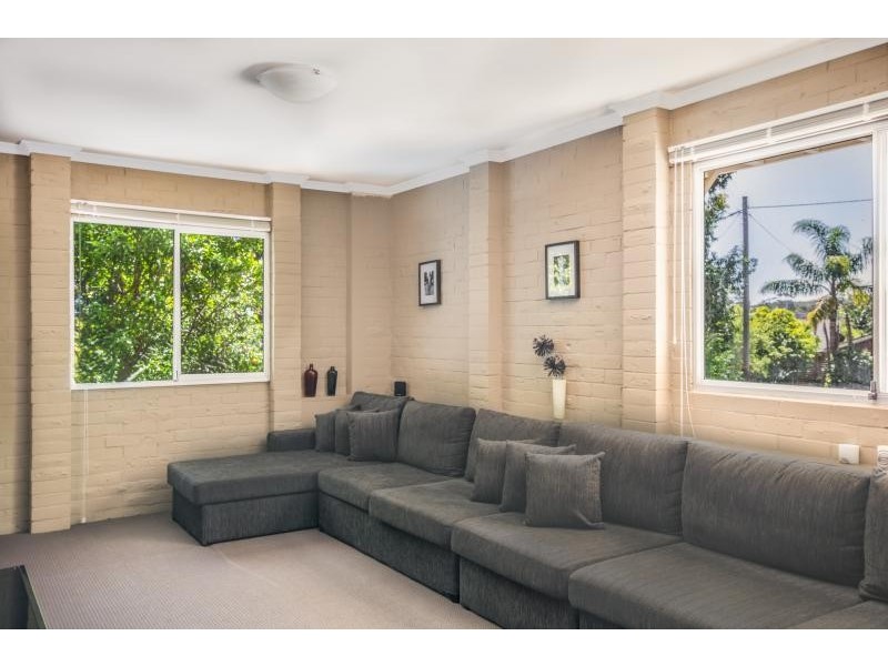 45 Lachlan Crescent, St Georges Basin NSW 2540
