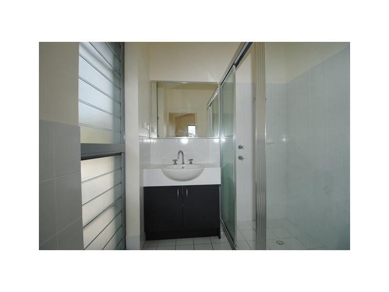 2/225 Elizabeth Drive, Vincentia NSW 2540