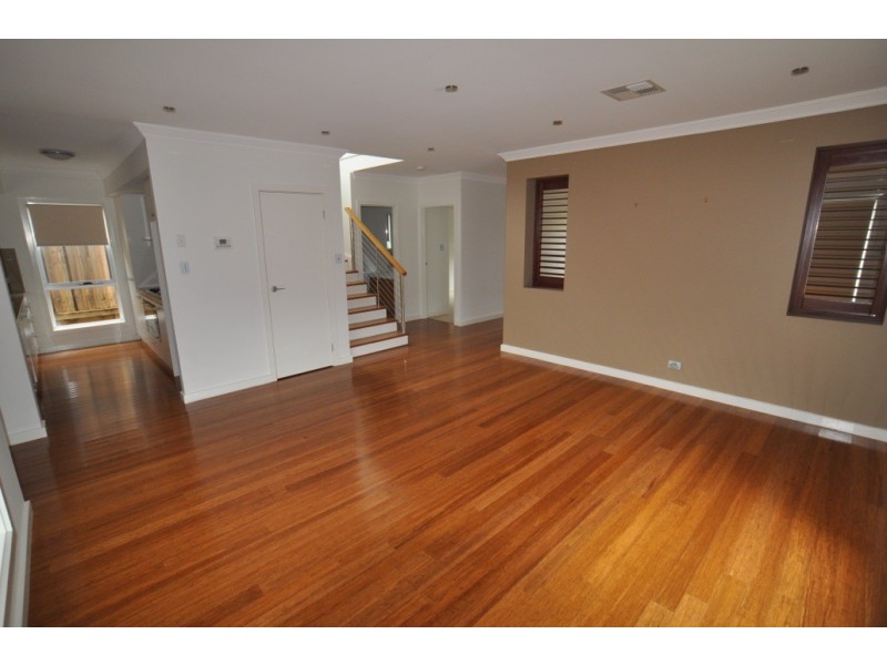 14 Coaster Circuit, Vincentia NSW 2540