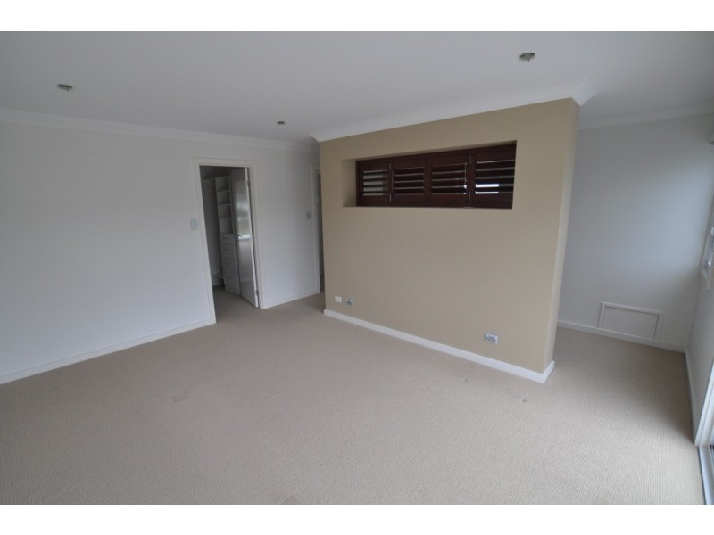 14 Coaster Circuit, Vincentia NSW 2540