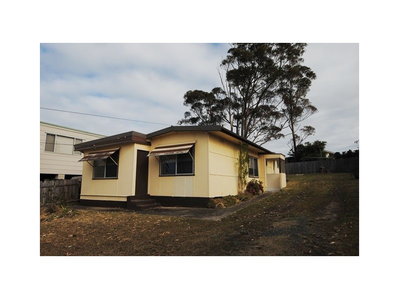 13 Blair Street, Old Erowal Bay NSW 2540