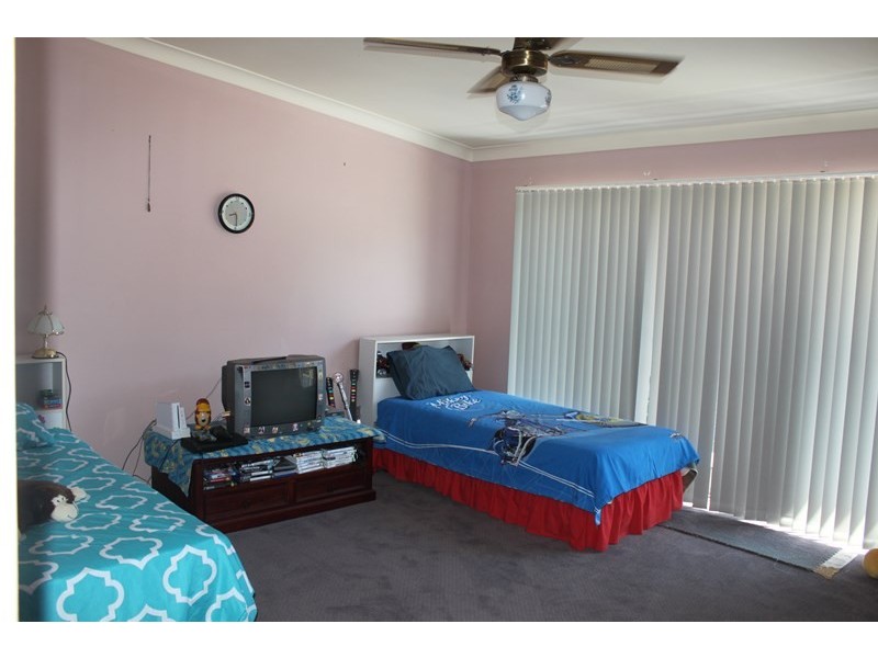 32 Watersedge Ave, Basin View NSW 2540