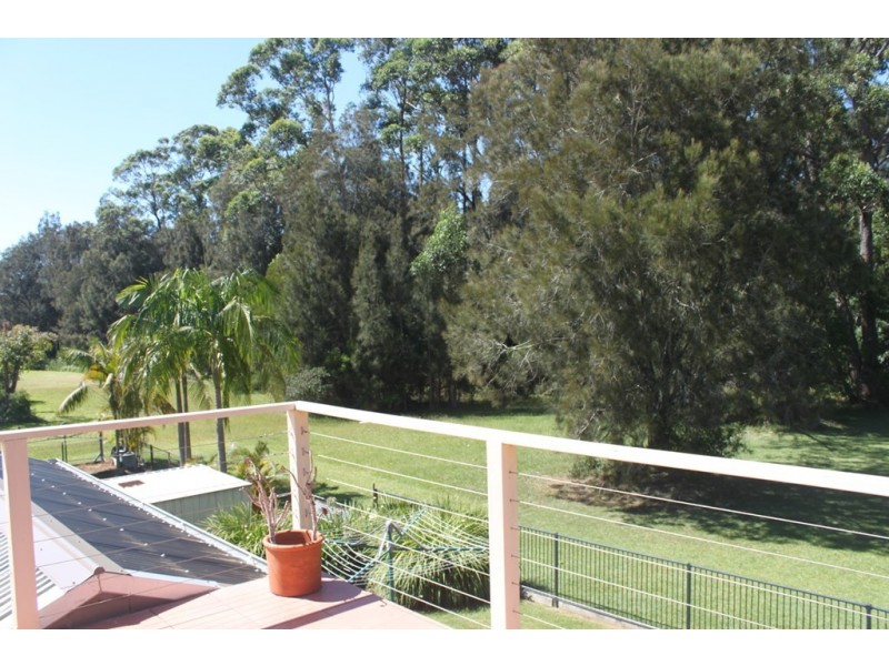 32 Watersedge Ave, Basin View NSW 2540