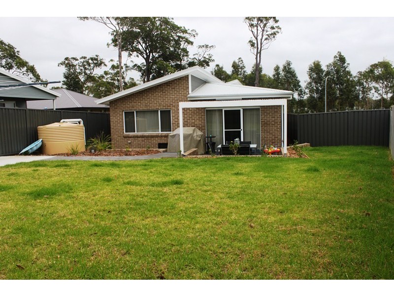 4 Bayswood Ave, Vincentia NSW 2540