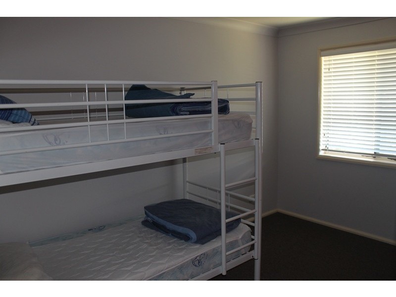 8 Deas Thomson Street, Vincentia NSW 2540