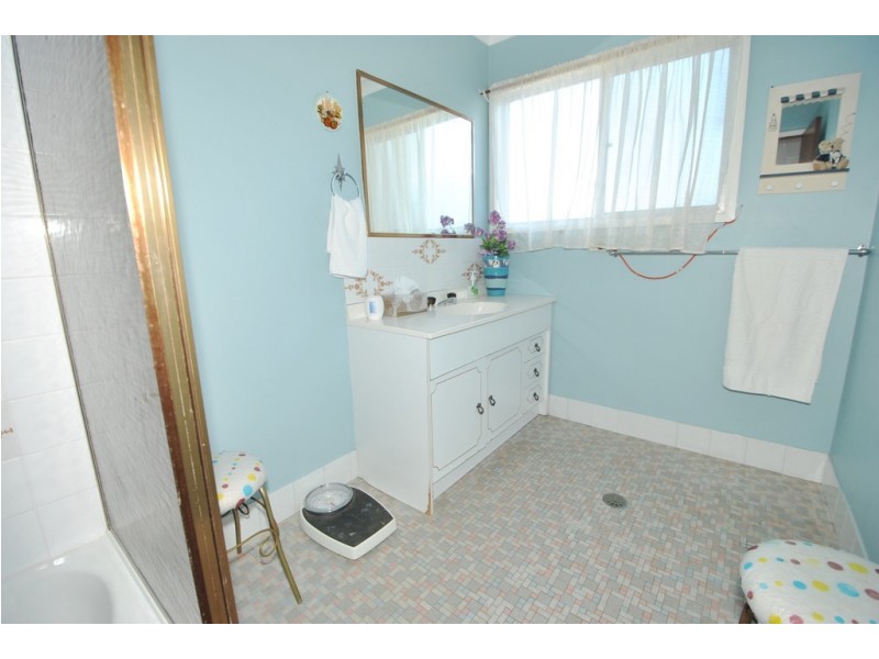 16 Greville Avenue, Sanctuary Point NSW 2540