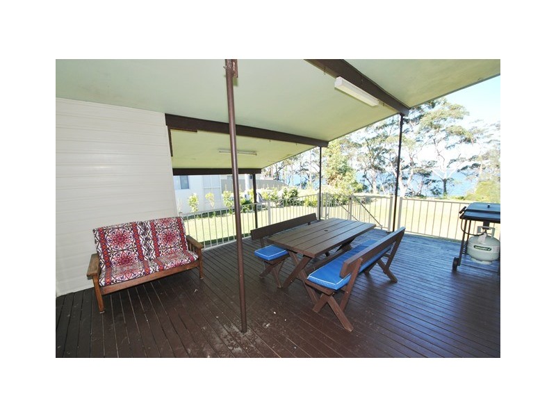 16 Greville Avenue, Sanctuary Point NSW 2540