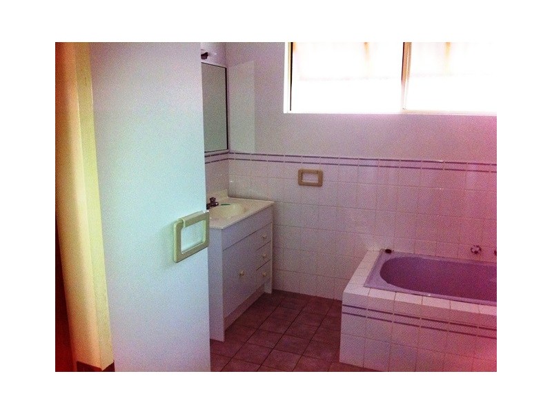 20 MOUNTAIN STREET, Sanctuary Point NSW 2540