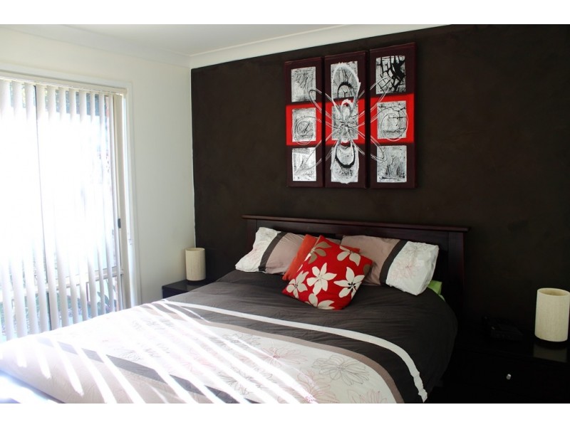 26 John St, Basin View NSW 2540