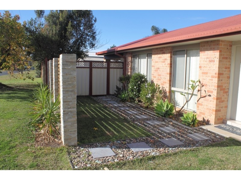 26 John St, Basin View NSW 2540