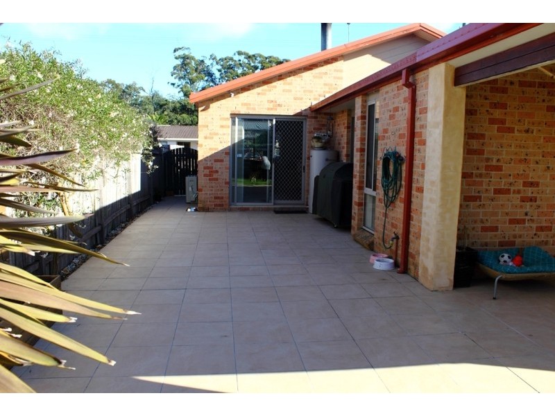 26 John St, Basin View NSW 2540