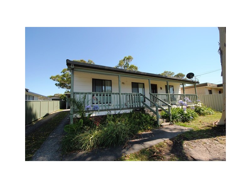 33 Vickery Avenue, Sanctuary Point NSW 2540