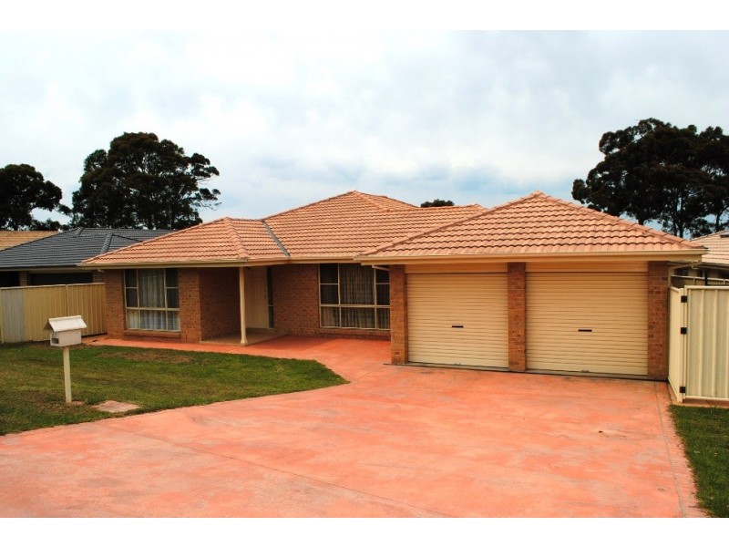 27 Turvey Cres, St Georges Basin NSW 2540