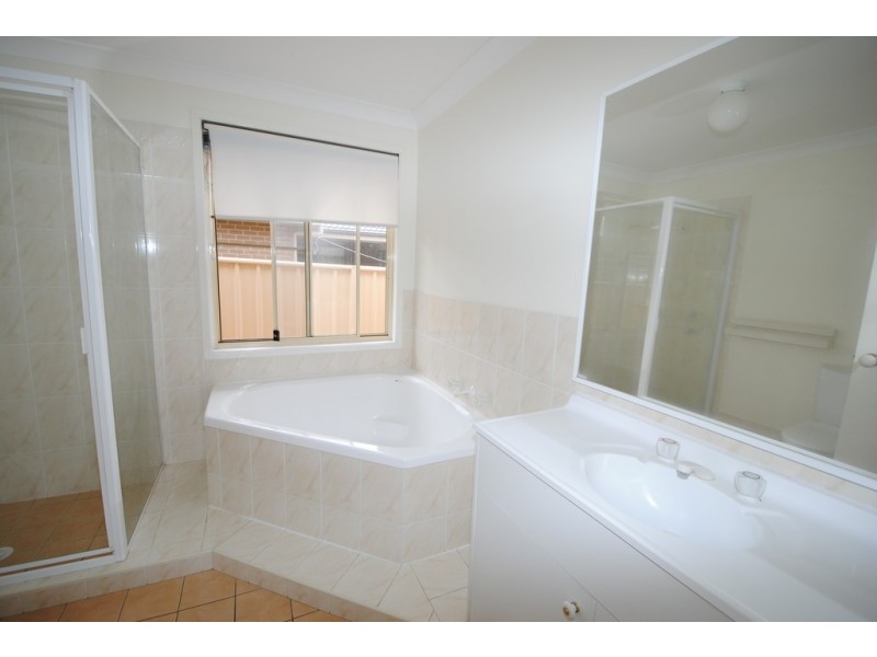 27 Turvey Cres, St Georges Basin NSW 2540