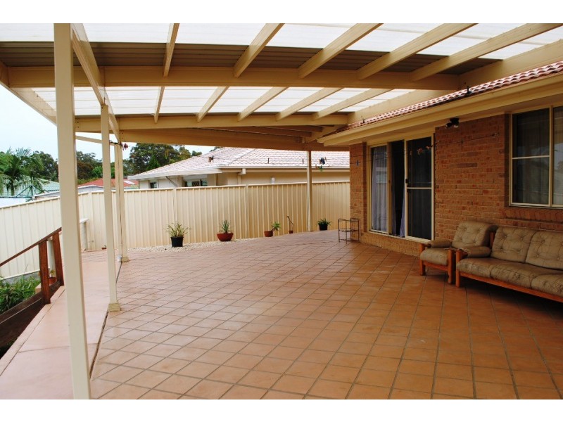 27 Turvey Cres, St Georges Basin NSW 2540