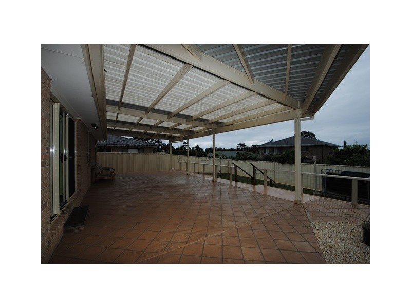 27 Turvey Cres, St Georges Basin NSW 2540