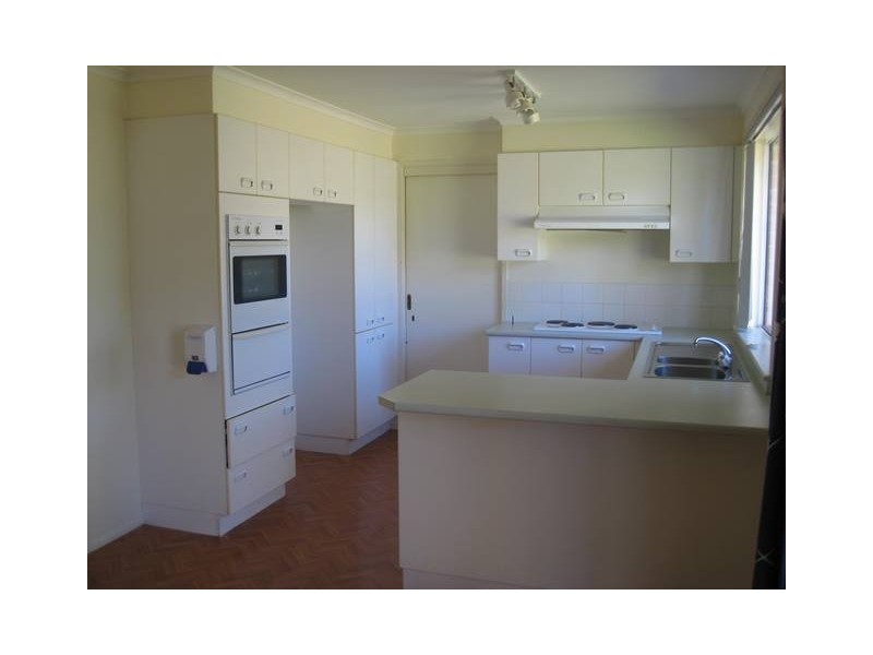 7 Macleans Point Road, Sanctuary Point NSW 2540