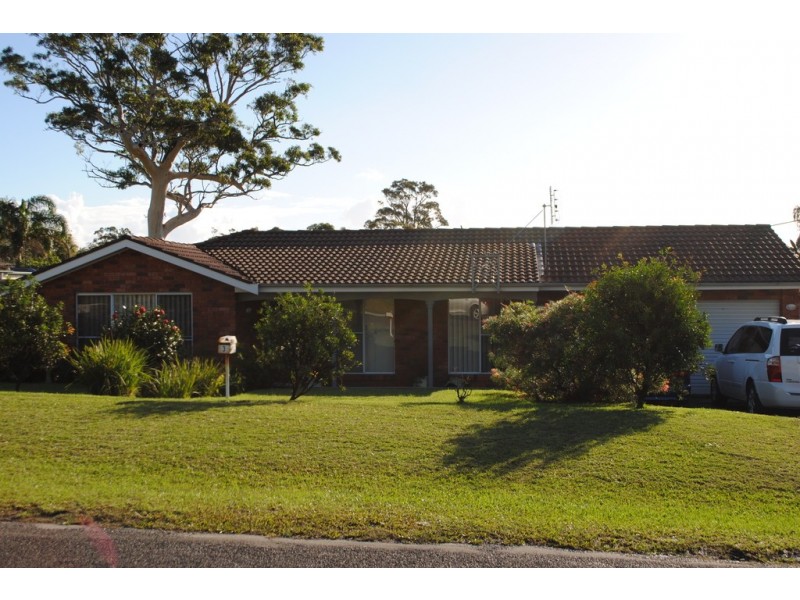 3 Dunisla Street, Sanctuary Point NSW 2540