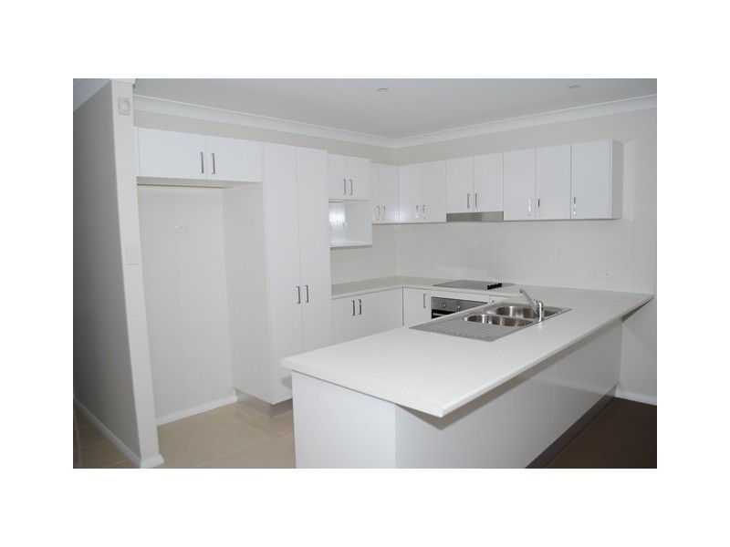 7b The Garden Walk, Worrigee NSW 2540