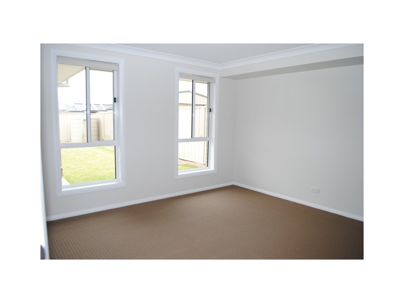 7b The Garden Walk, Worrigee NSW 2540