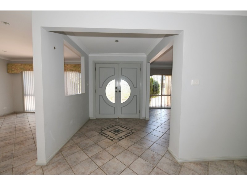 6 Hurst Place, St Georges Basin NSW 2540