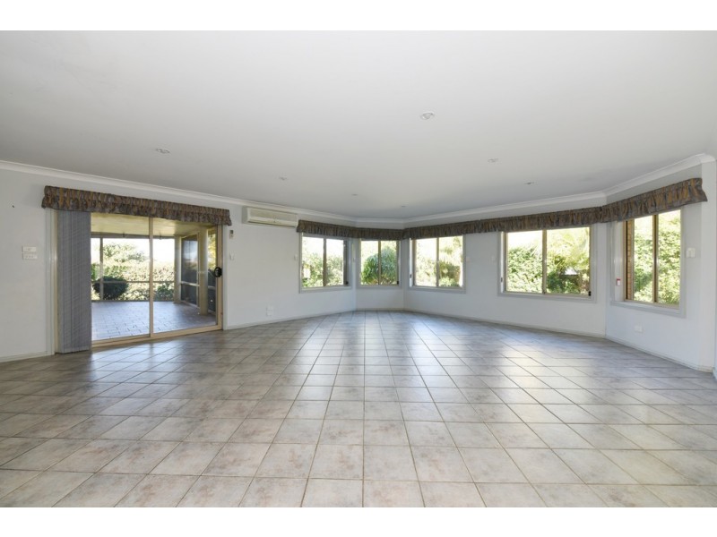 6 Hurst Place, St Georges Basin NSW 2540