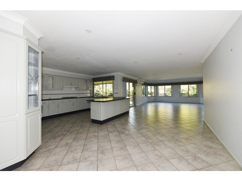 6 Hurst Place, St Georges Basin NSW 2540