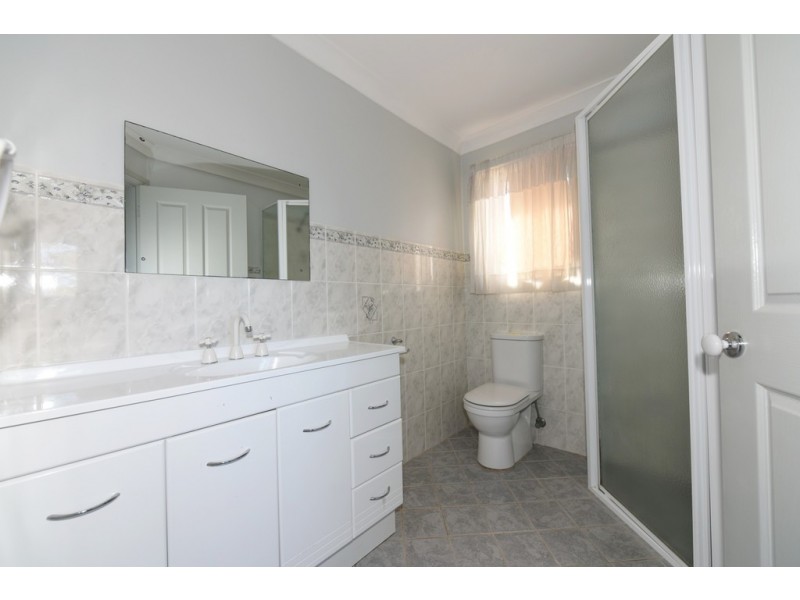6 Hurst Place, St Georges Basin NSW 2540