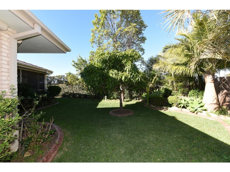 6 Hurst Place, St Georges Basin NSW 2540