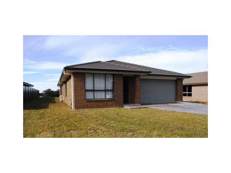 9 Bowerbird, South Nowra NSW 2541