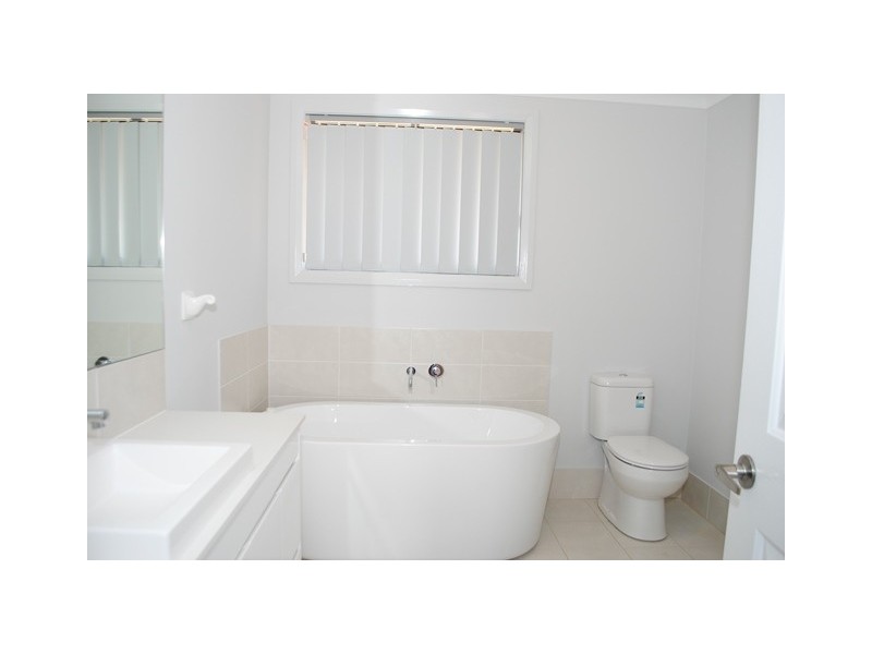 9 Bowerbird, South Nowra NSW 2541