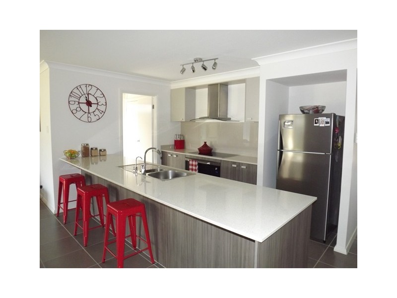 4 Dinghy Street, Vincentia NSW 2540