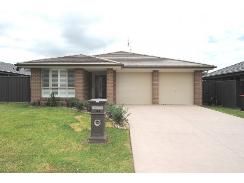 11 Bowerbird St, South Nowra NSW 2541