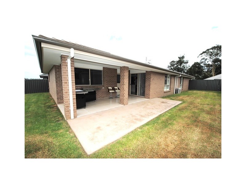 11 Bowerbird St, South Nowra NSW 2541