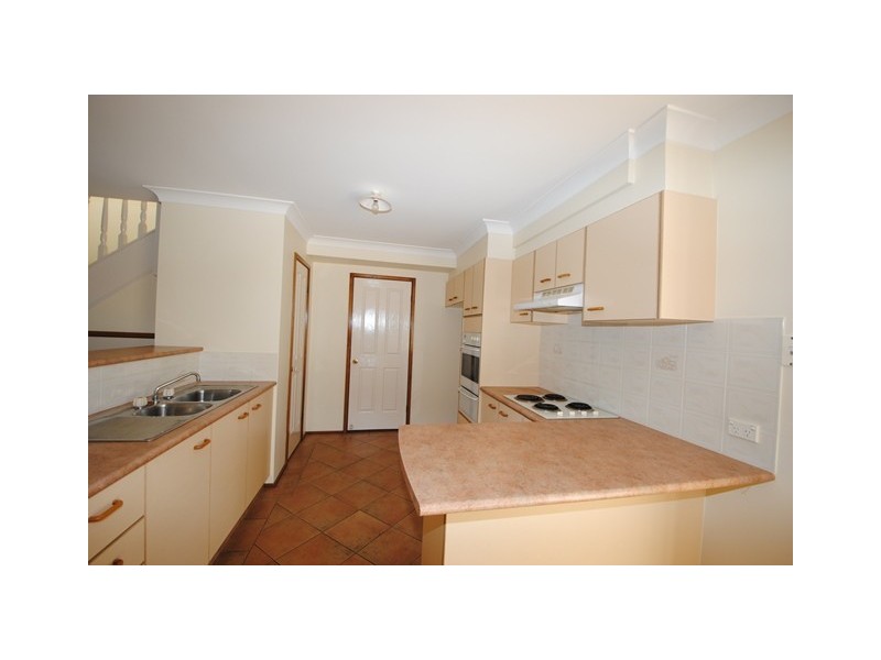 2/5 Nowra Street, Huskisson NSW 2540