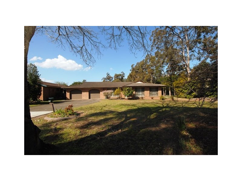 24 Cocos Palm Drive, Bomaderry NSW 2541