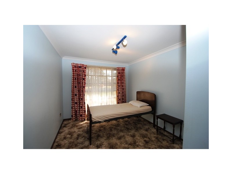 24 Cocos Palm Drive, Bomaderry NSW 2541